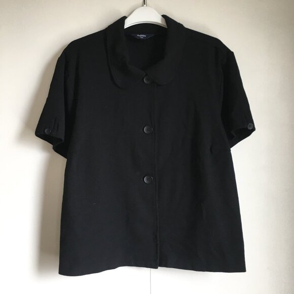 Black Rayon Blend Short Sleeve Semi Cropped Button Up Top - Picture 1 of 16